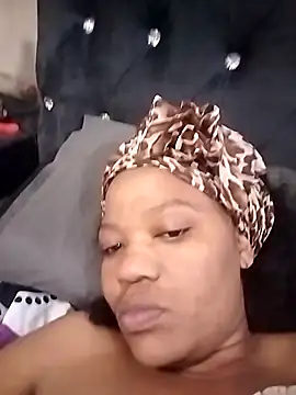 CaramelBoootie online show from 11/11/25, 07:36