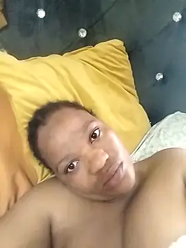 CaramelBoootie online show from 04/05/26, 07:26