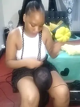 CaramelBoootie online show from 11/26/25, 05:13