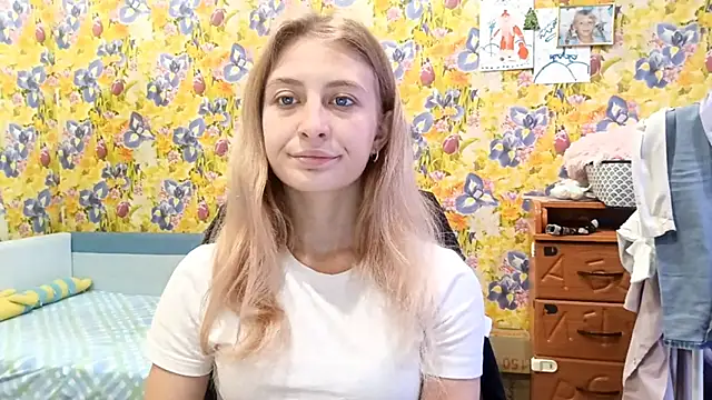 AmeliLia online show from 10/24/25, 06:34