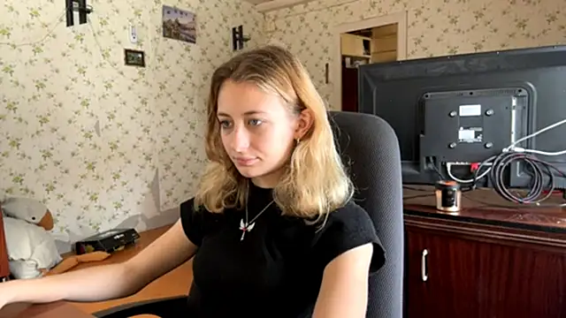 AmeliLia online show from 03/04/26, 10:34