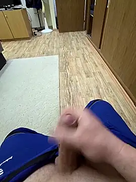 debrbi37 online show from 02/04/26, 03:18