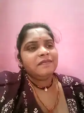 Snapshot of Manya_cute chatting on 10/17/25, 01:57 Manya cute online show from 10/17/25, 01:57