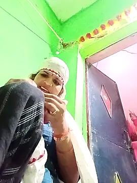 Karishma cute online show from 11/07/25, 12:21