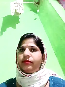 Karishma cute online show from 11/16/25, 12:32