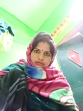 Karishma cute online show from 11/08/25, 01:20