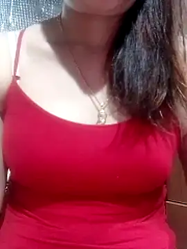 YiyinLy online show from 03/23/26, 02:17