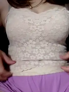 YiyinLy online show from 03/07/26, 11:10