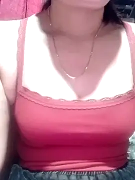 YiyinLy online show from 03/02/26, 09:22