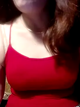 YiyinLy online show from 04/04/26, 10:05