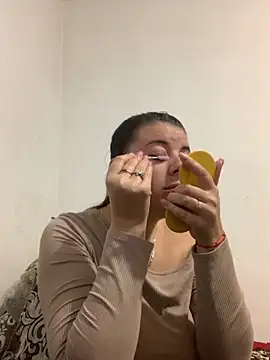 MiraCastellon online show from 11/02/25, 11:59