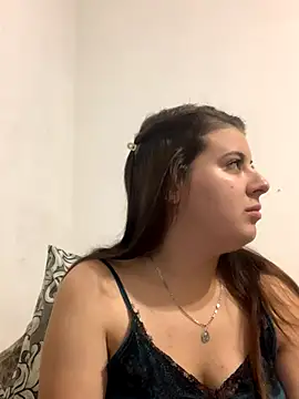 MiraCastellon online show from 11/11/25, 11:27