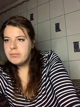 MiraCastellon online show from 11/25/25, 11:54