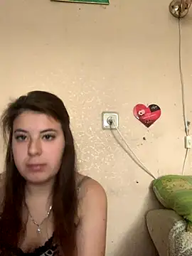 MiraCastellon online show from 11/06/25, 11:58