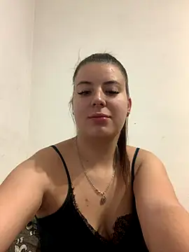 MiraCastellon online show from 11/04/25, 11:47