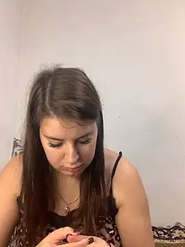 MiraCastellon online show from 12/01/25, 11:33