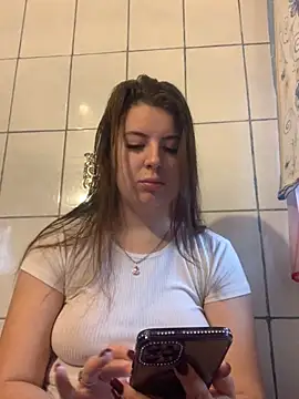 MiraCastellon online show from 11/28/25, 08:47