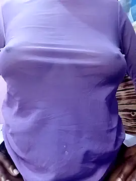 Snapshot of ziyaed chatting on 01/06/26, 12:20 ziyaed online show from 01/06/26, 12:20