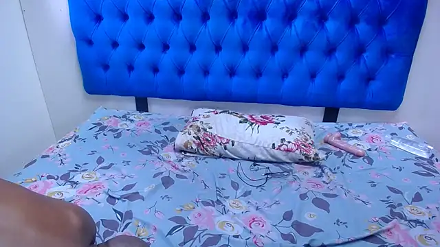 Amberdiamondmmm online show from 12/19/25, 06:27