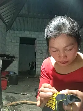 siusiu-00 online show from 10/22/25, 01:32