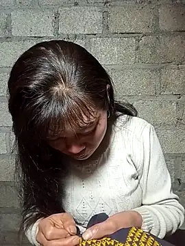 siusiu-00 online show from 11/19/25, 01:22