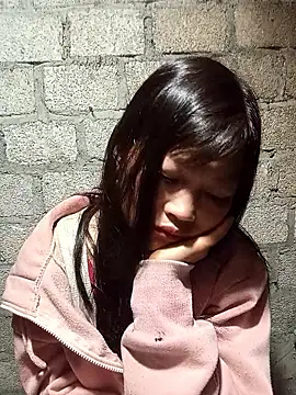 siusiu-00 online show from 02/15/26, 09:25