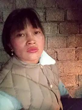 siusiu-00 online show from 02/21/26, 10:39