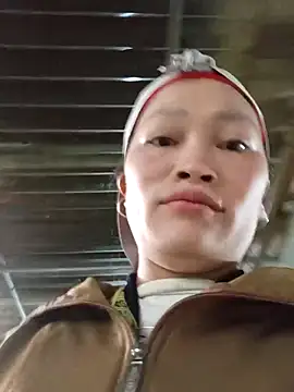 siusiu-00 online show from 11/05/25, 08:34