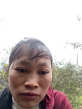 siusiu-00 online show from 12/14/25, 08:42