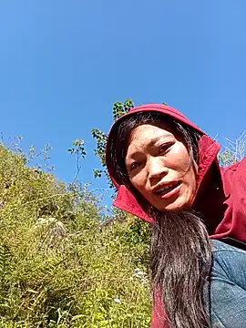 siusiu-00 online show from 10/18/25, 12:56