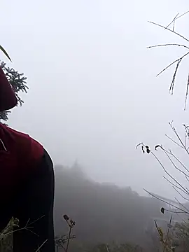 siusiu-00 online show from 10/25/25, 12:43