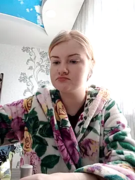 Snapshot of karkinn chatting on 04/15/26, 06:52 karkinn online show from 04/15/26, 06:52