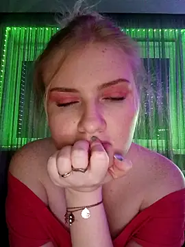 Snapshot of karkinn chatting on 03/20/26, 05:36 karkinn online show from 03/20/26, 05:36