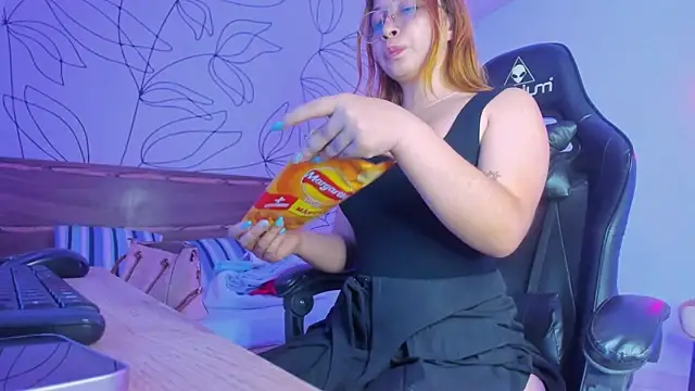 merida 06 online show from 10/29/25, 02:54