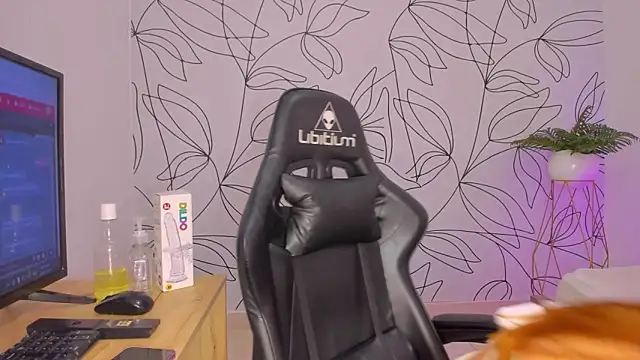 merida 06 online show from 11/25/25, 02:34