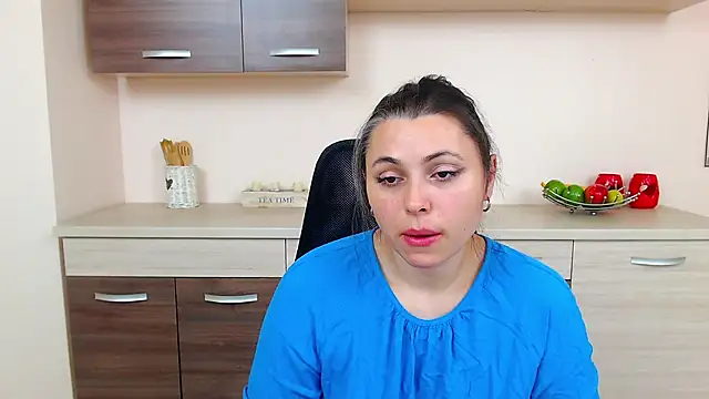 Soft Lilly online show from 10/22/25, 05:40