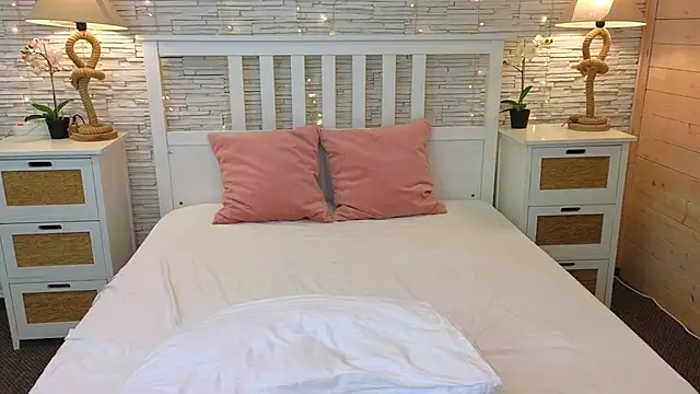 Soft Lilly online show from 04/02/26, 05:14