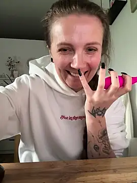 Snapshot of Amy__Leee_ chatting on 05/30/26, 12:44 Amy Leee online show from 05/30/26, 12:44