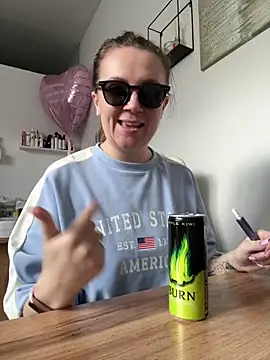 Amy  Leee  online show from 04/07/26, 11:12