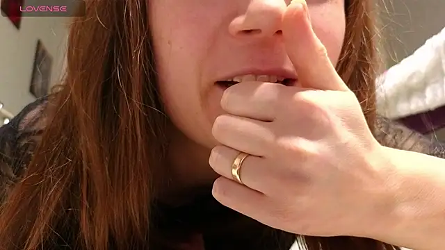 Amy  Leee  online show from 03/23/26, 05:24