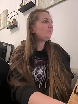 Amy  Leee  online show from 02/04/26, 03:07