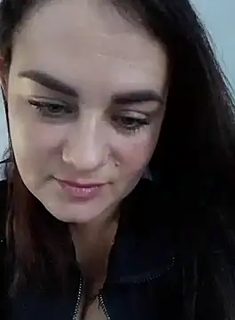 Snapshot of Marine23595321 chatting on 10/13/25, 02:29 Marine23595321 online show from 10/13/25, 02:29