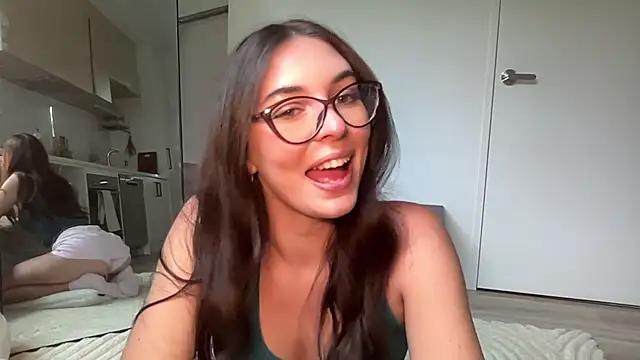 mollyy2006 online show from 03/11/26, 12:15