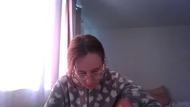 Snapshot of LuckySLove chatting on 05/27/26, 05:53 LuckySLove online show from 05/27/26, 05:53