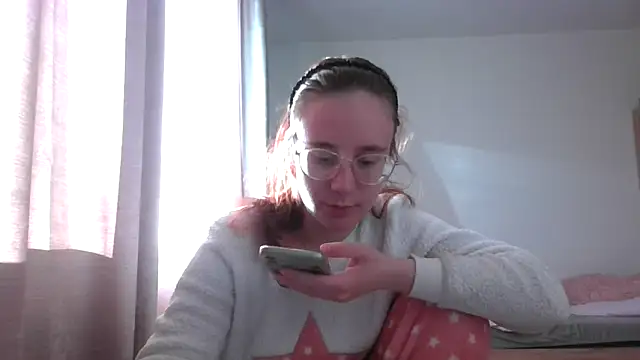 Snapshot of LuckySLove chatting on 05/14/26, 05:21 LuckySLove online show from 05/14/26, 05:21