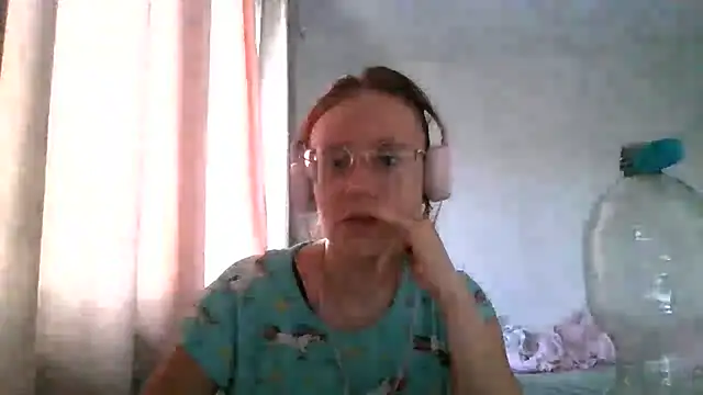 Snapshot of LuckySLove chatting on 07/10/26, 06:41 LuckySLove online show from 07/10/26, 06:41
