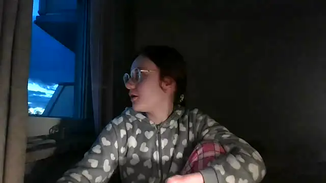 Snapshot of LuckySLove chatting on 03/30/26, 05:58 LuckySLove online show from 03/30/26, 05:58