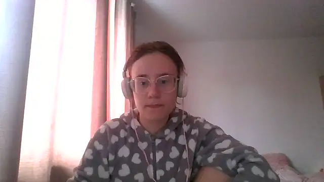 Snapshot of LuckySLove chatting on 07/07/26, 03:15 LuckySLove online show from 07/07/26, 03:15