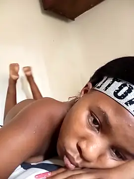 Snapshot of sexy-Noxy chatting on 02/01/26, 12:14 sexy-Noxy online show from 02/01/26, 12:14