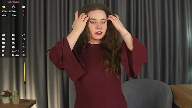 Snapshot of YuriFout chatting on 11/12/25, 11:03 YuriFout online show from 11/12/25, 11:03